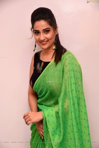 Manjusha at Evvarikee Cheppoddu Pre-Release Event