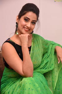 Manjusha at Evvarikee Cheppoddu Pre-Release Event