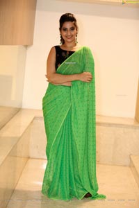 Manjusha at Evvarikee Cheppoddu Pre-Release Event