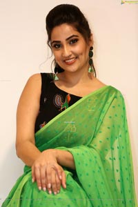 Manjusha at Evvarikee Cheppoddu Pre-Release Event