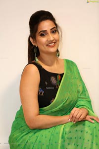 Manjusha at Evvarikee Cheppoddu Pre-Release Event