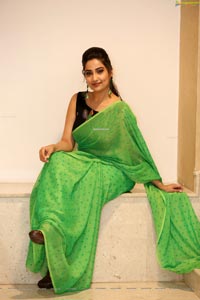 Manjusha at Evvarikee Cheppoddu Pre-Release Event