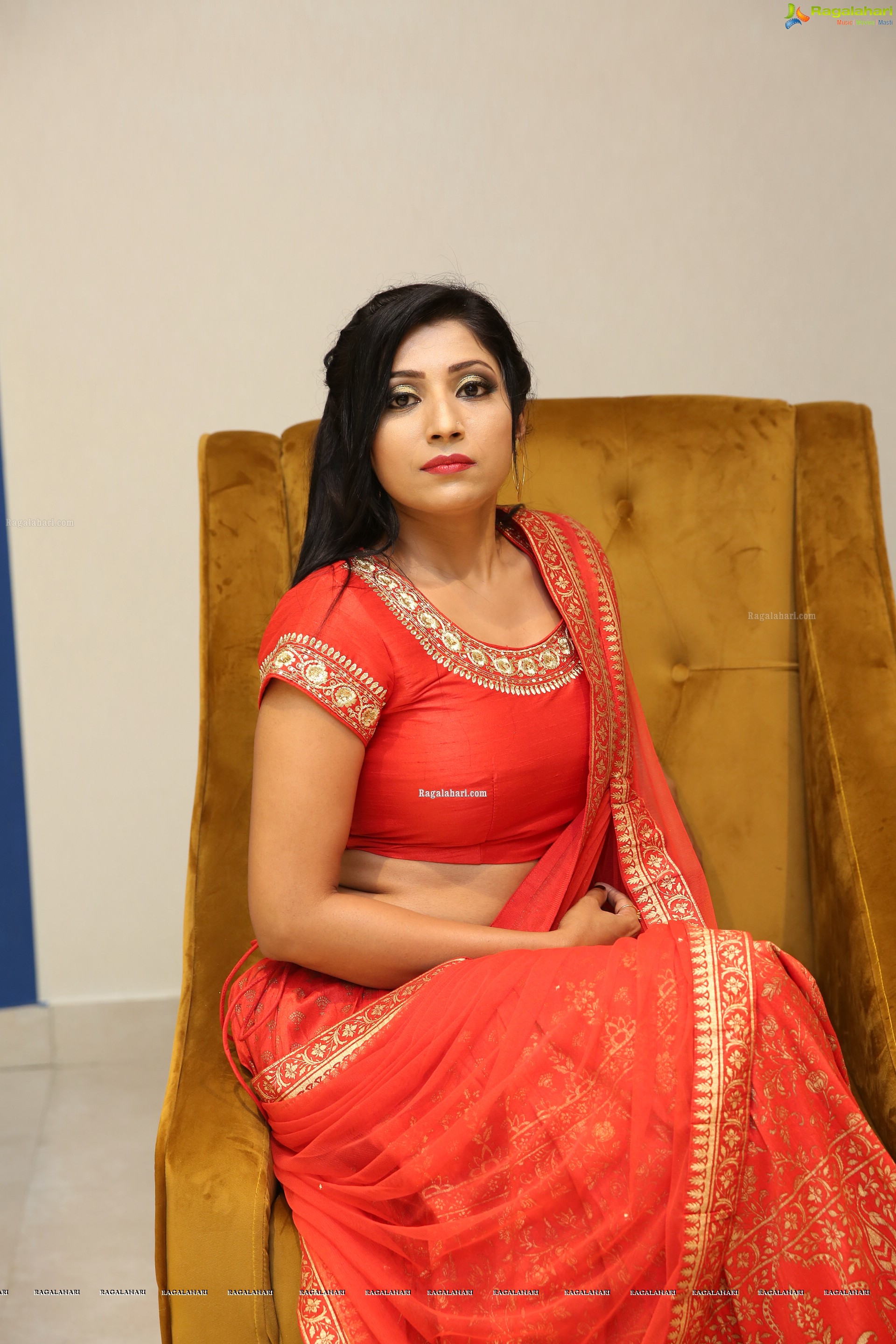 Neha Panigrahy @ Sarath City Capital Mall's Diwali Celebrations 2019 - HD Gallery
