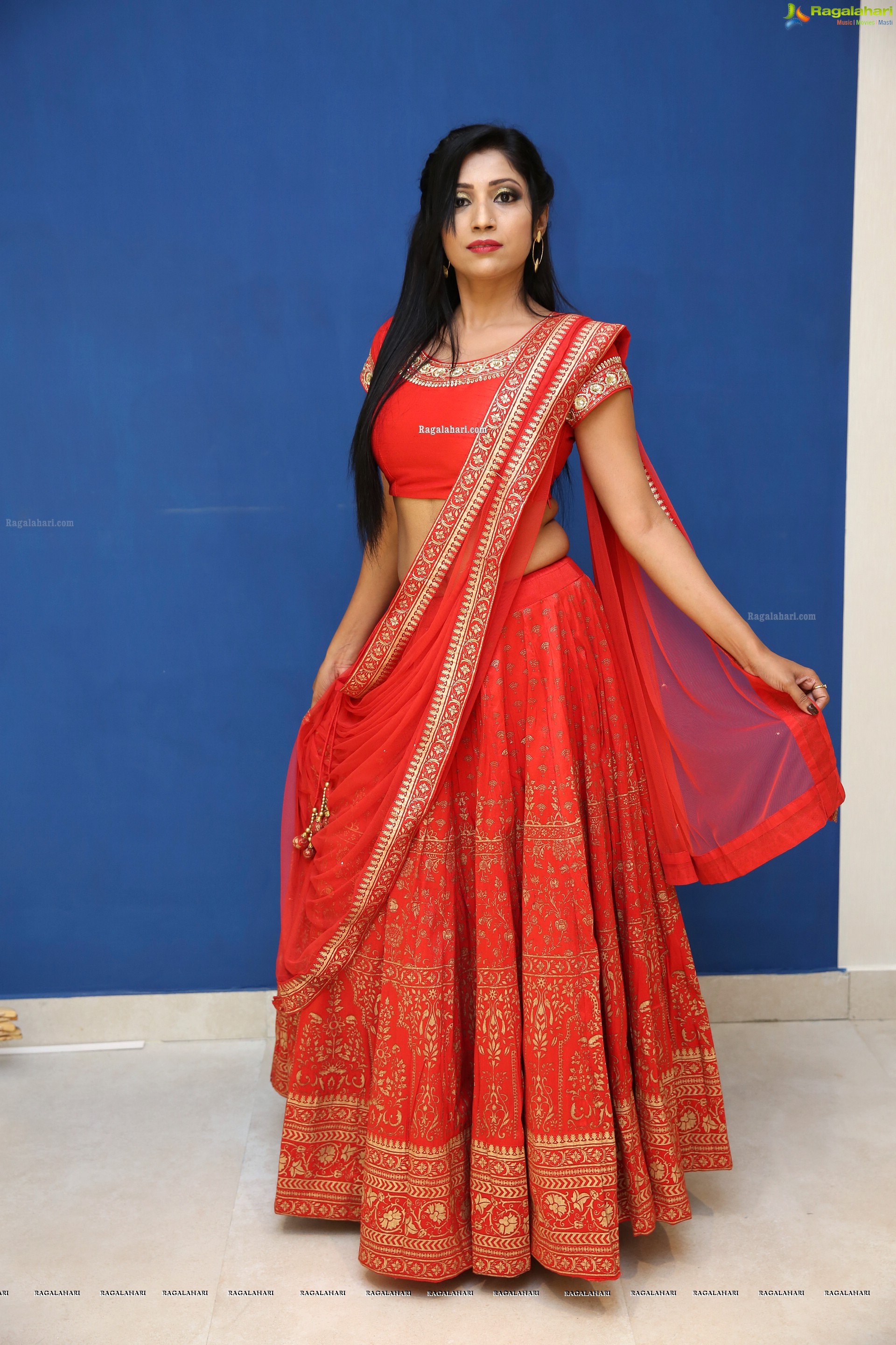 Neha Panigrahy @ Sarath City Capital Mall's Diwali Celebrations 2019 - HD Gallery