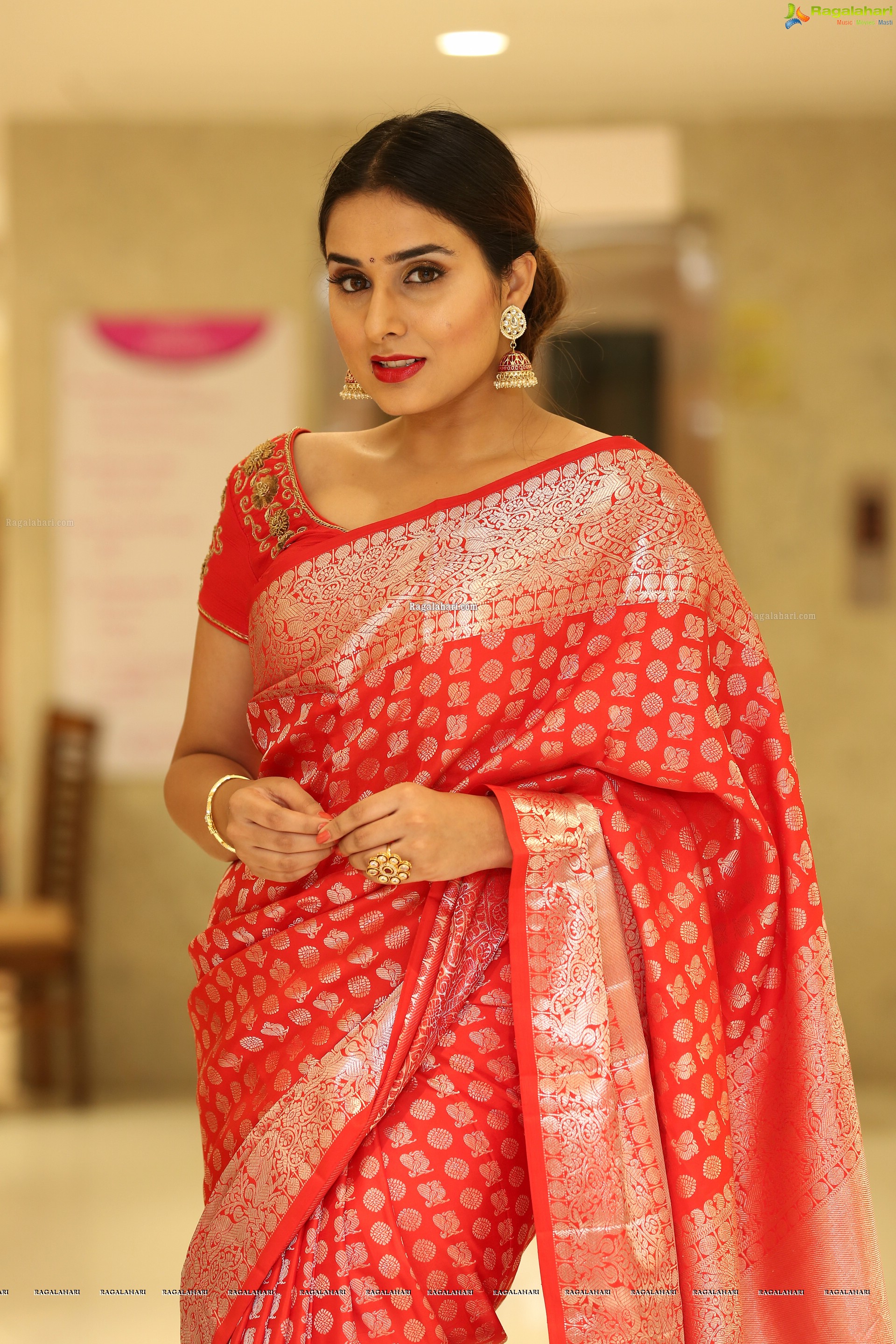 Nikitha Chaturvedi @ Neerus Majestic Diwali & Wedding Collection Launch - HD Gallery