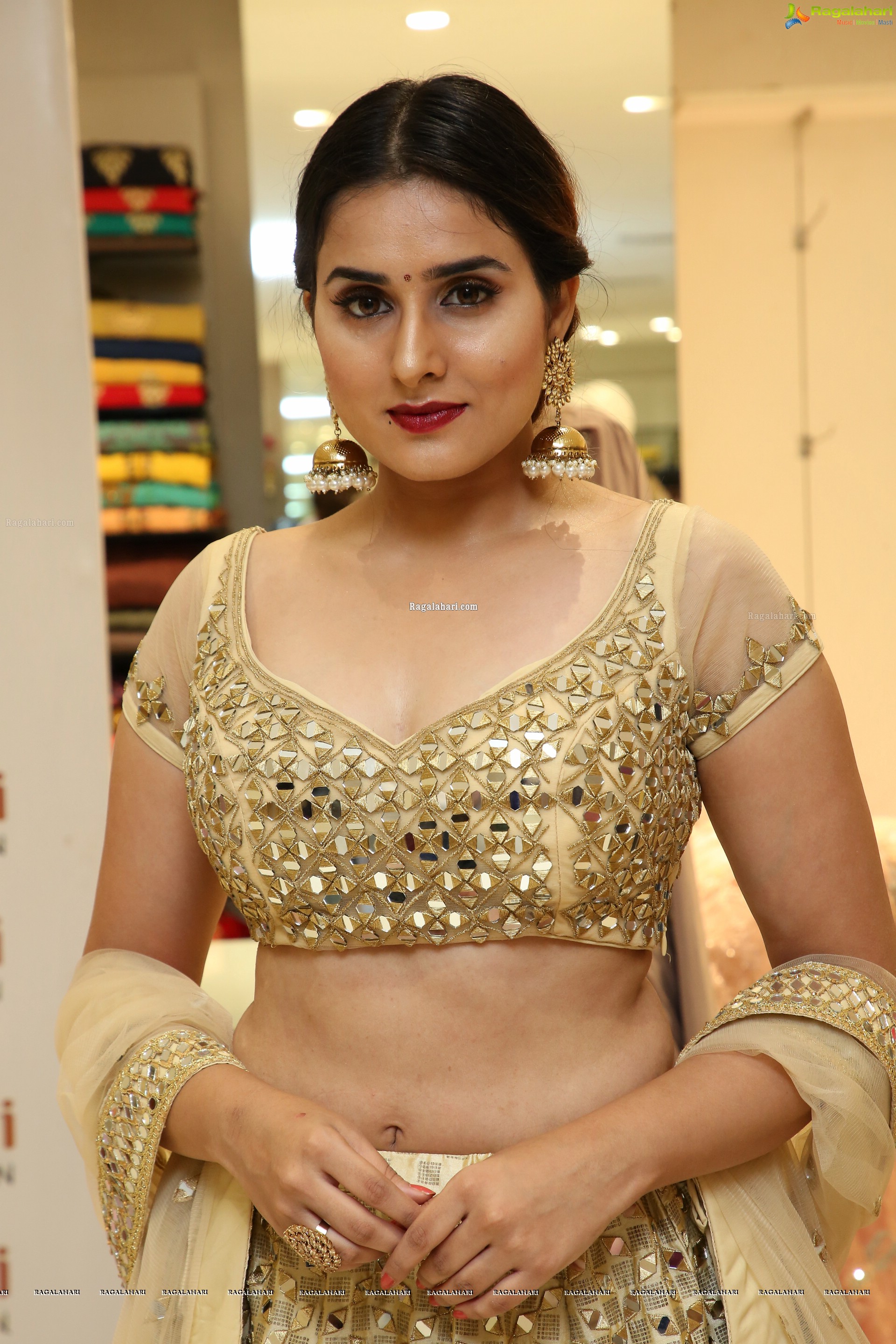 Nikitha Chaturvedi @ Neerus Majestic Diwali & Wedding Collection Launch - HD Gallery