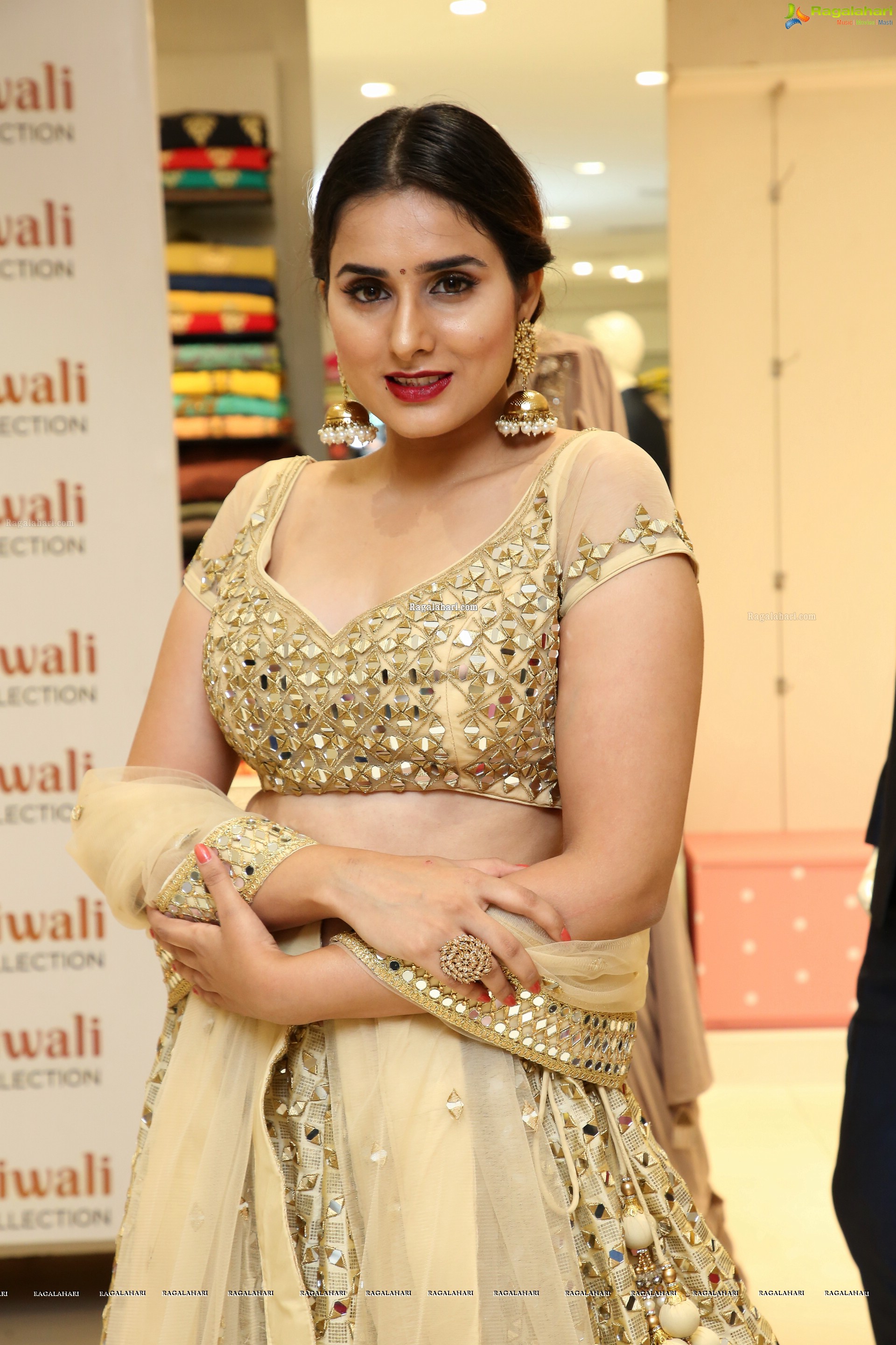 Nikitha Chaturvedi @ Neerus Majestic Diwali & Wedding Collection Launch - HD Gallery