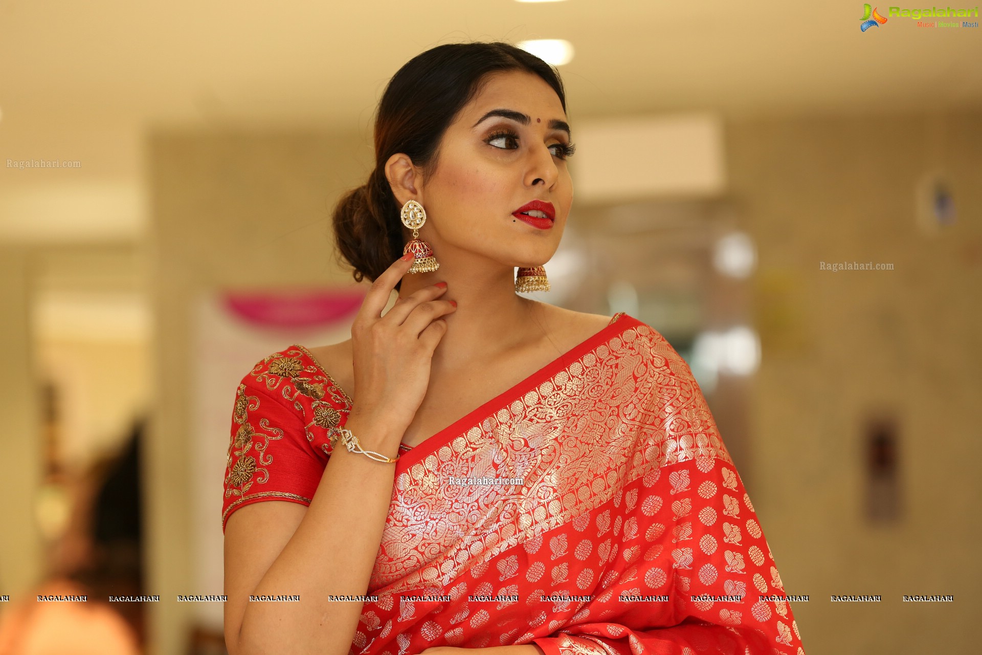 Nikitha Chaturvedi @ Neerus Majestic Diwali & Wedding Collection Launch - HD Gallery