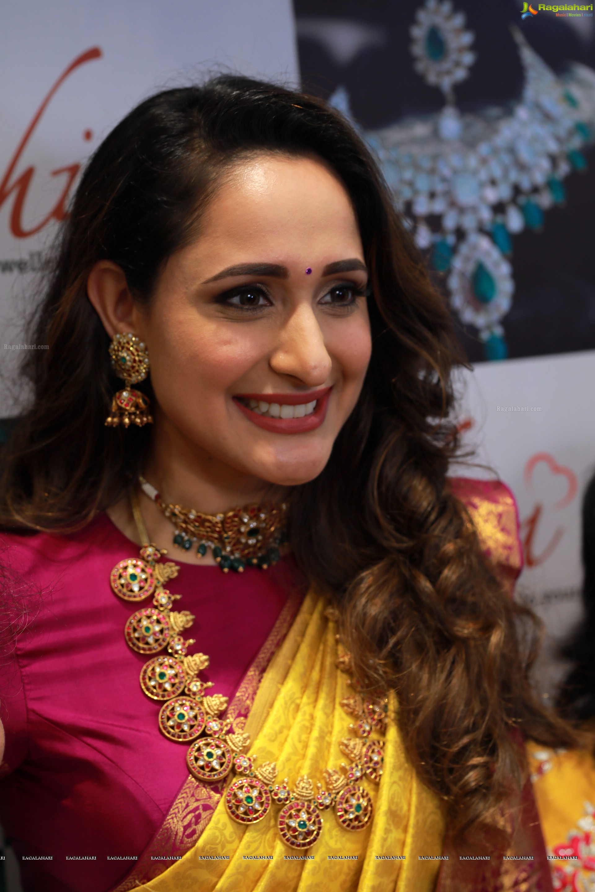 Pragya Jaiswal @ Hiya Designer Jewellery Showroom Launch - HD Gallery