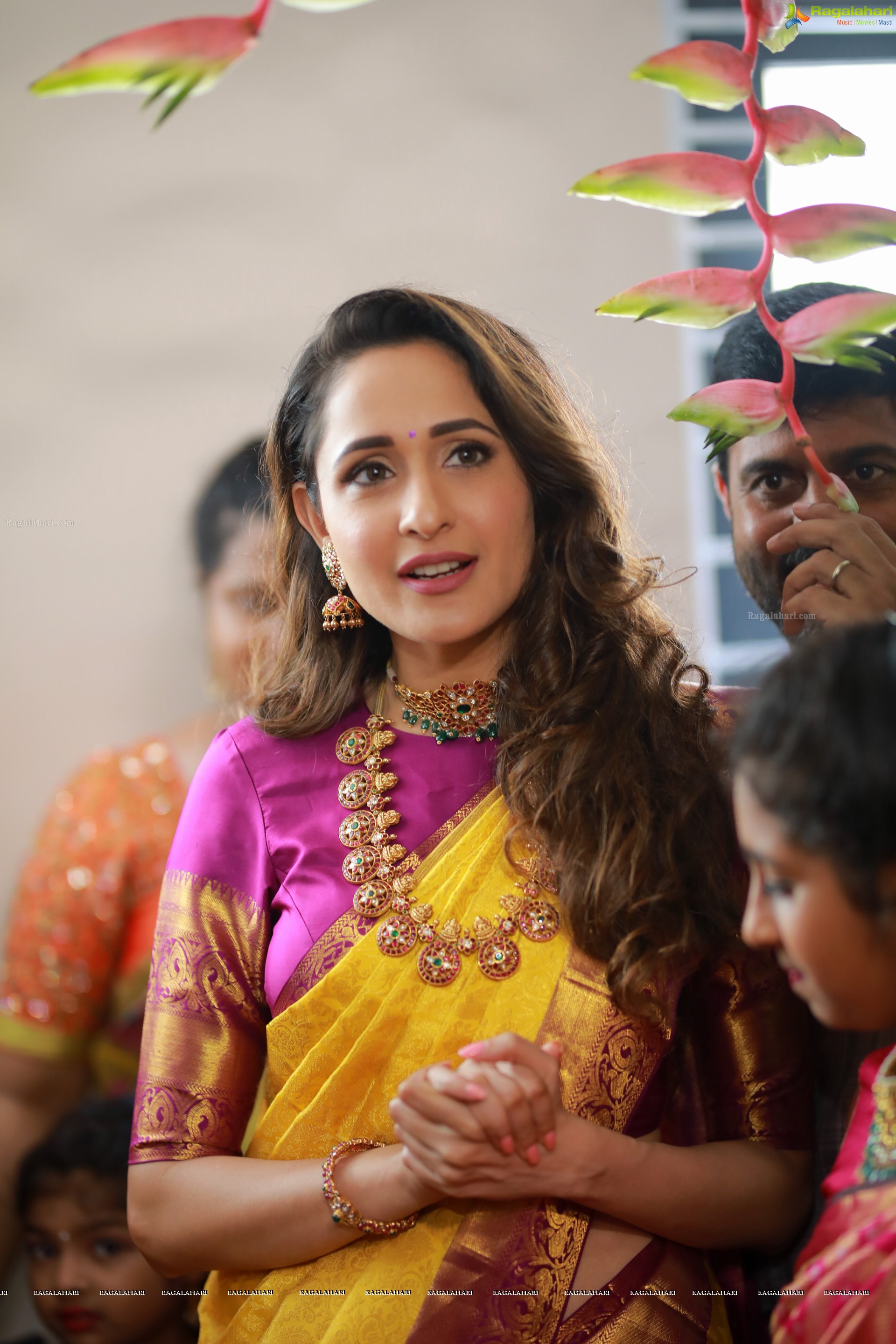 Pragya Jaiswal @ Hiya Designer Jewellery Showroom Launch - HD Gallery