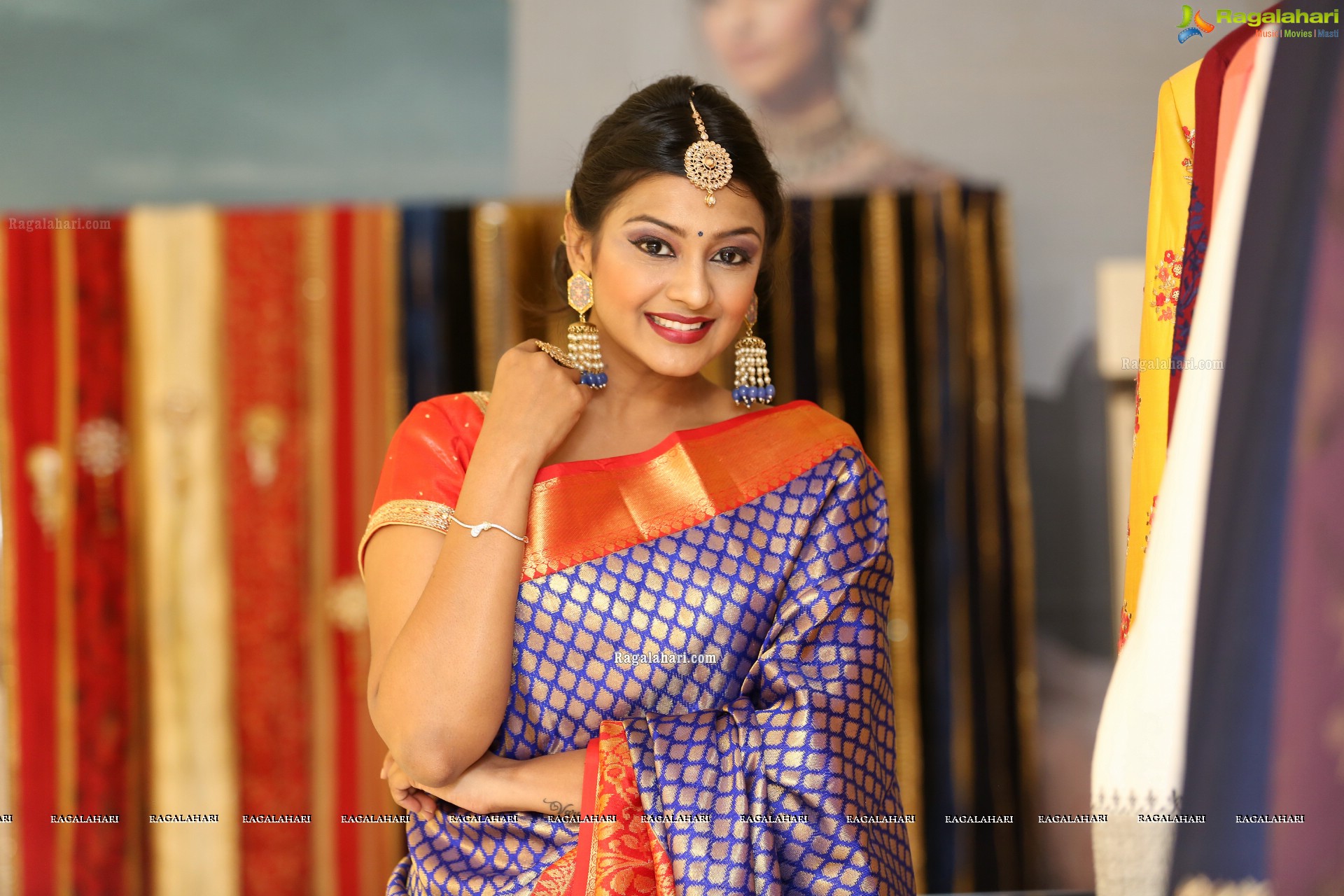 Prathyusha Sharma @ Neerus Majestic Diwali & Wedding Collection Launch - HD Gallery