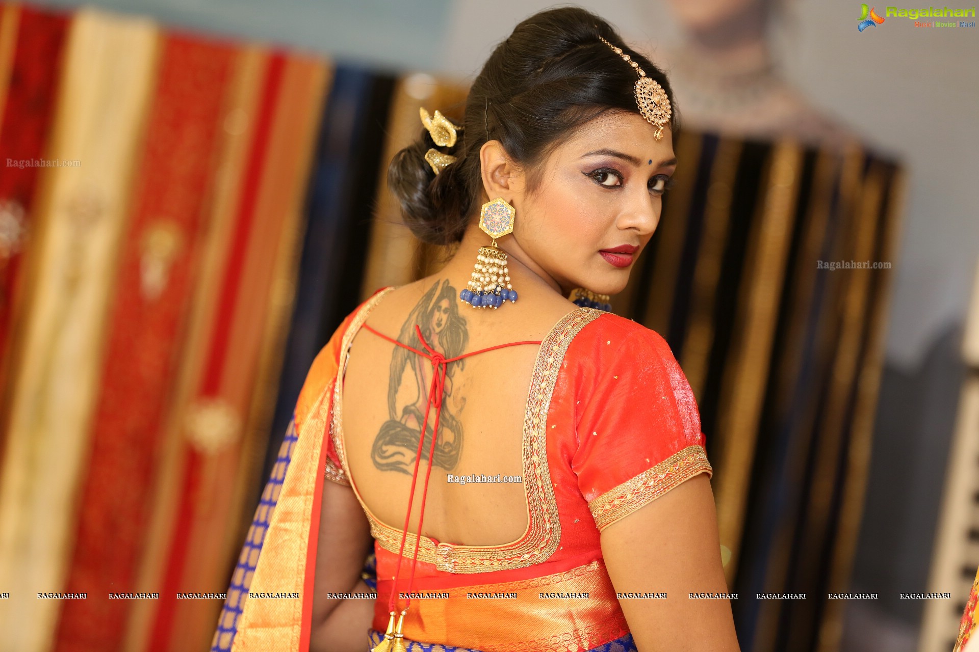 Prathyusha Sharma @ Neerus Majestic Diwali & Wedding Collection Launch - HD Gallery