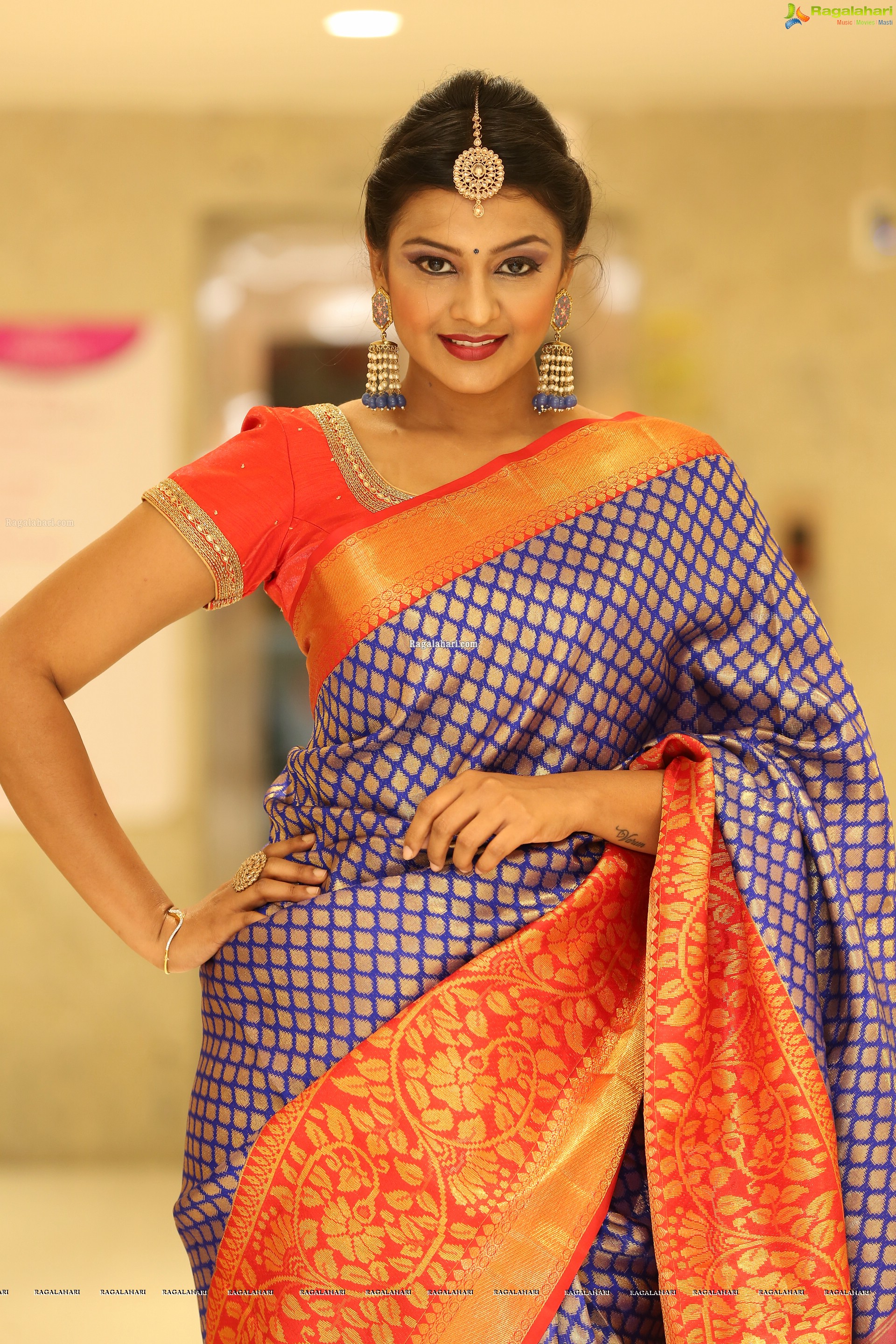 Prathyusha Sharma @ Neerus Majestic Diwali & Wedding Collection Launch - HD Gallery