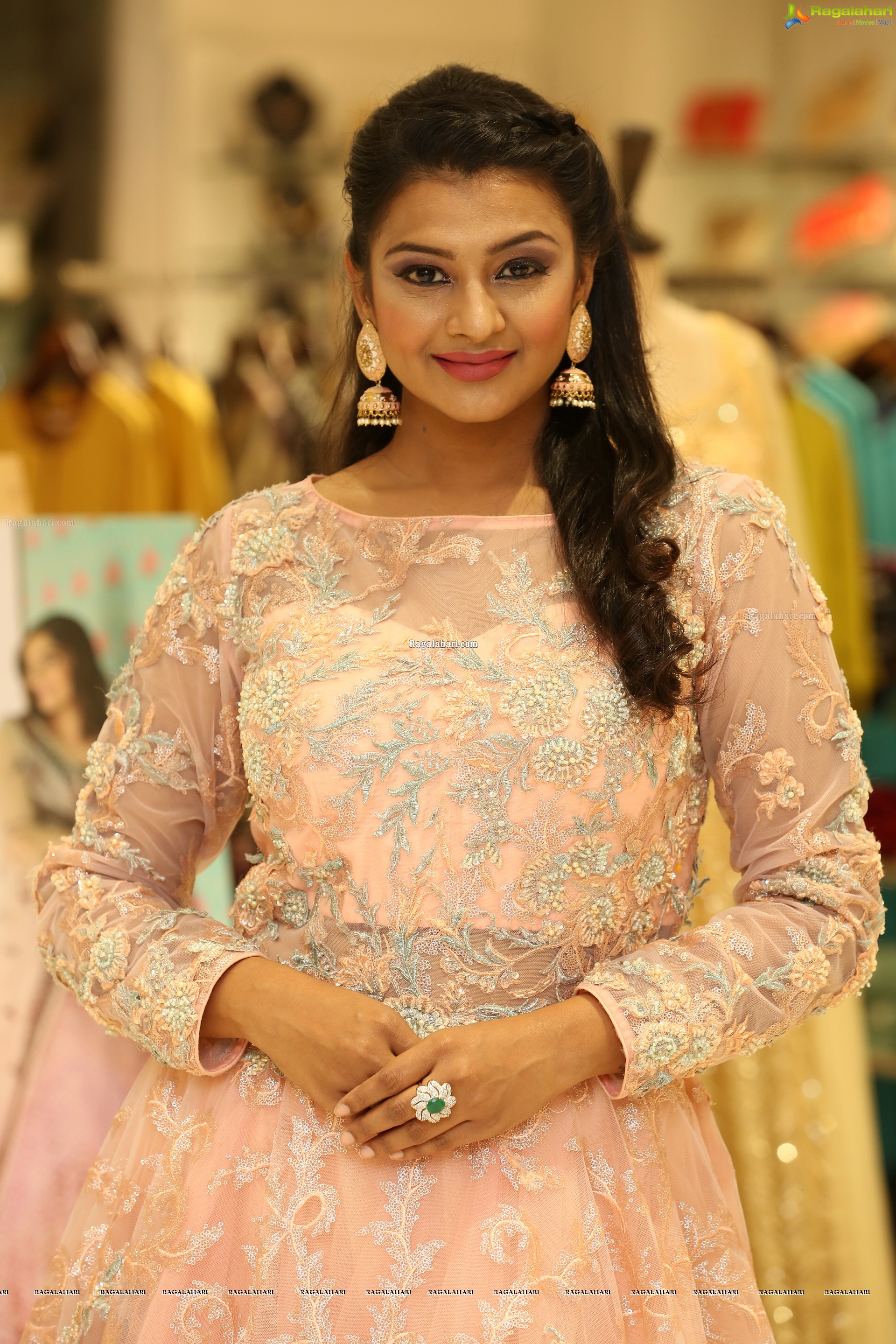 Prathyusha Sharma @ Neerus Majestic Diwali & Wedding Collection Launch - HD Gallery