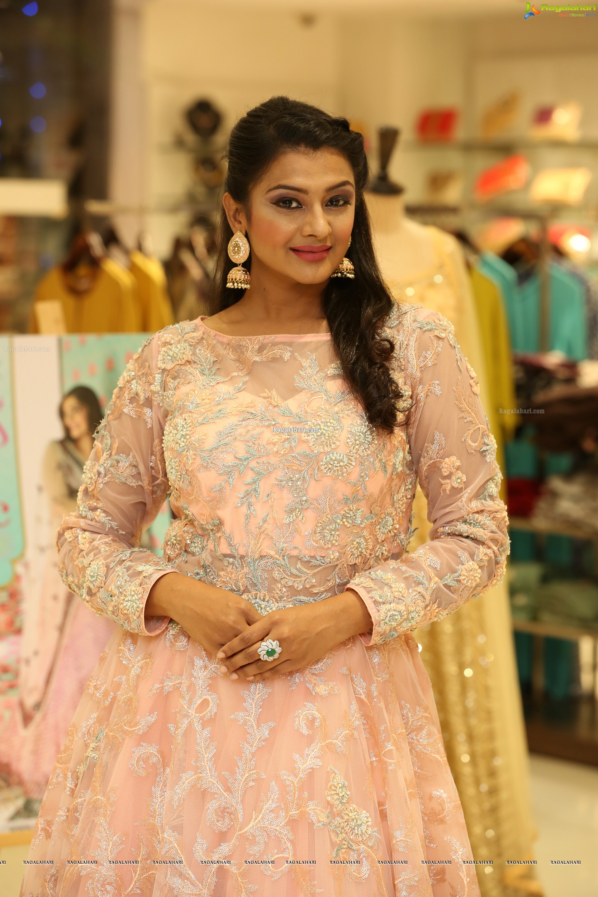 Prathyusha Sharma @ Neerus Majestic Diwali & Wedding Collection Launch - HD Gallery