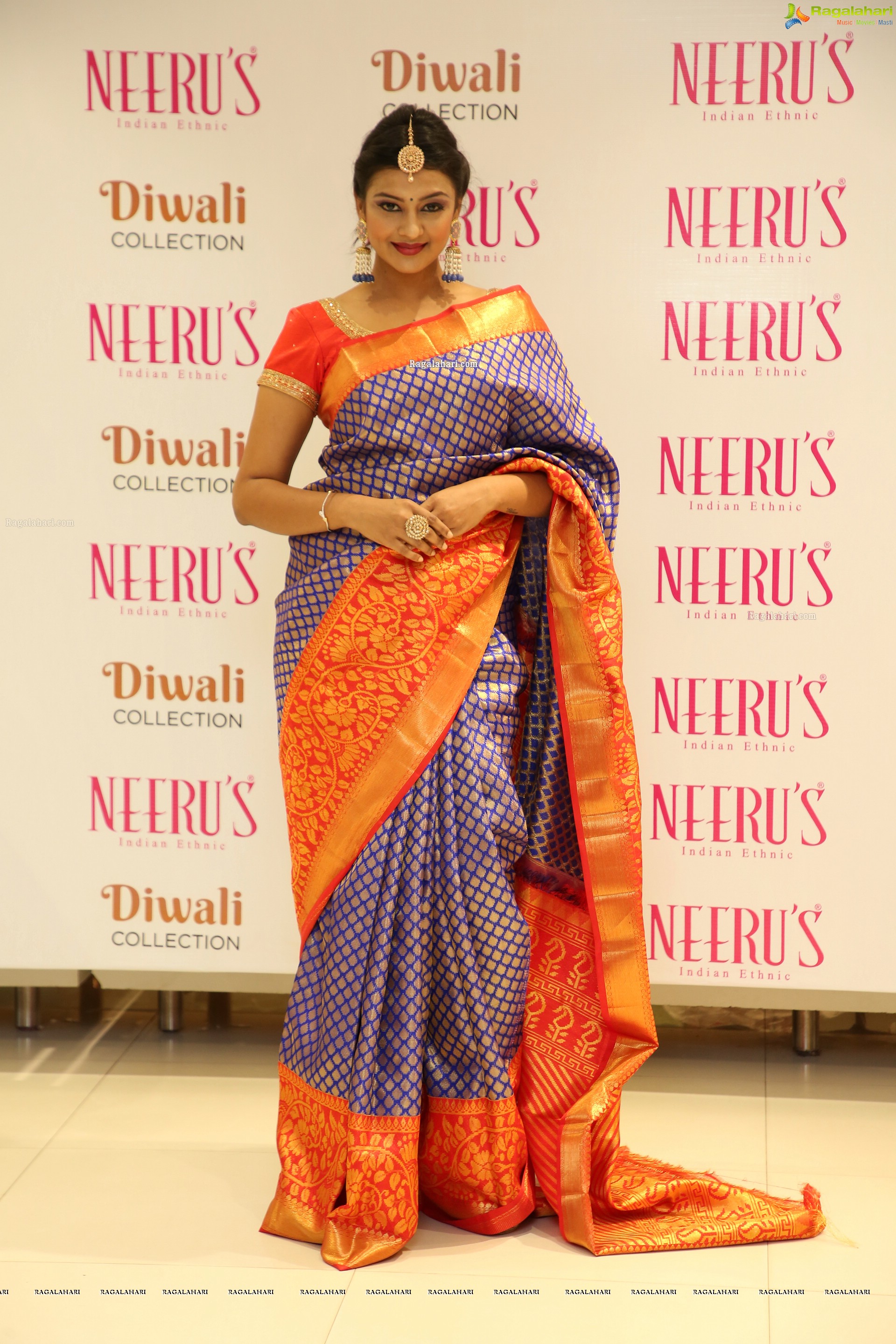 Prathyusha Sharma @ Neerus Majestic Diwali & Wedding Collection Launch - HD Gallery