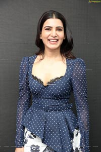 Samantha Akkineni at Oneplus Mobiles Launch At Big C