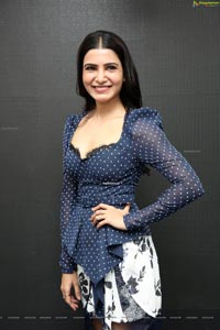 Samantha Akkineni at Oneplus Mobiles Launch At Big C