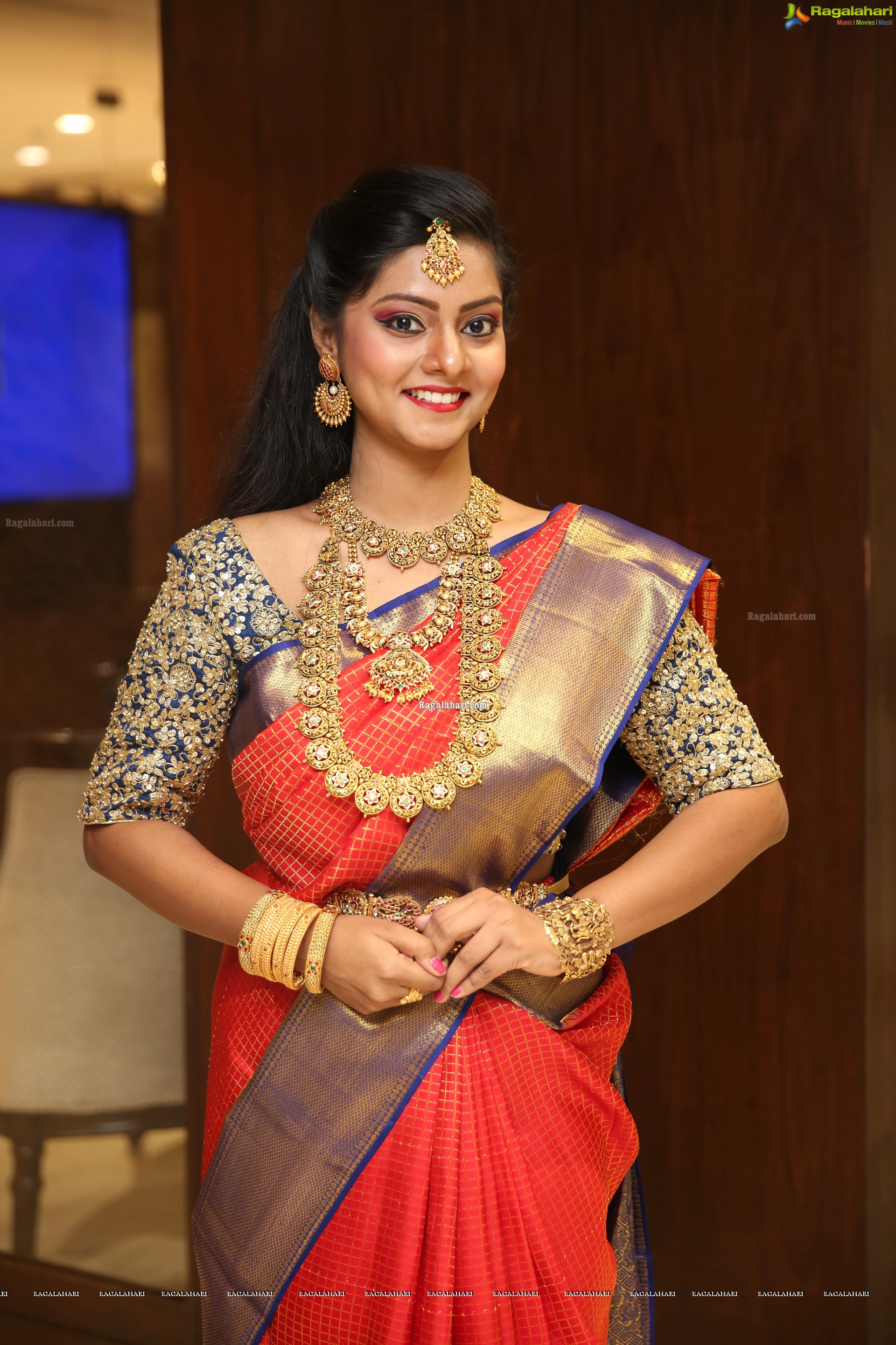 Sasikala Dharmavarapu @ Manepally Jewellers Special Diwali Collection Launch - HD Gallery