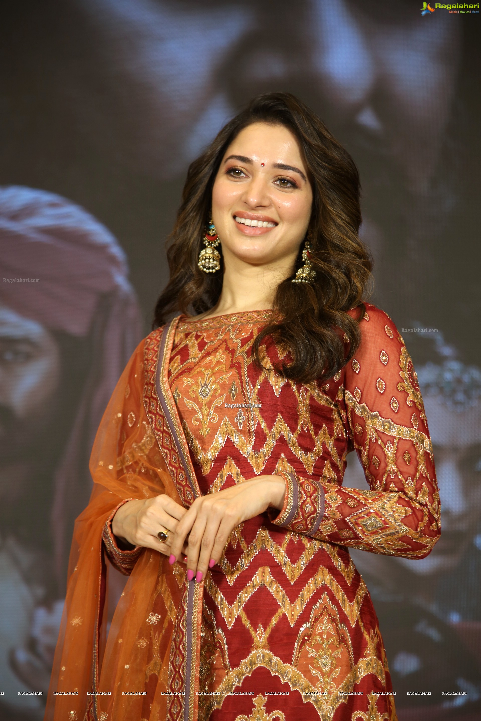 Tamannaah @ Sye Raa Success Meet - HD Gallery