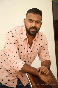 Tharun Bhascker HD Photos