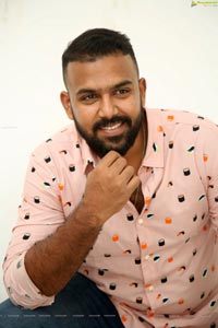 Tharun Bhascker HD Photos