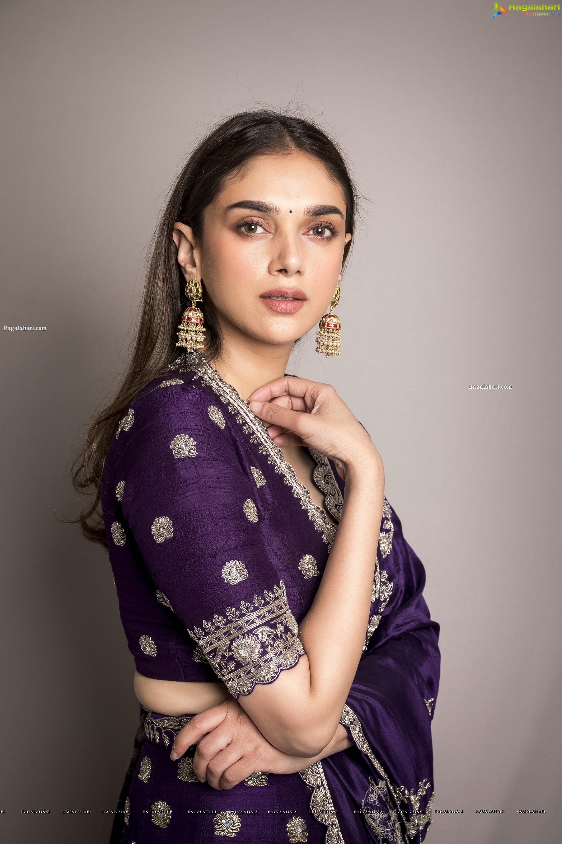 Aditi Rao Hydari Latest Photoshoot Images - HD Gallery