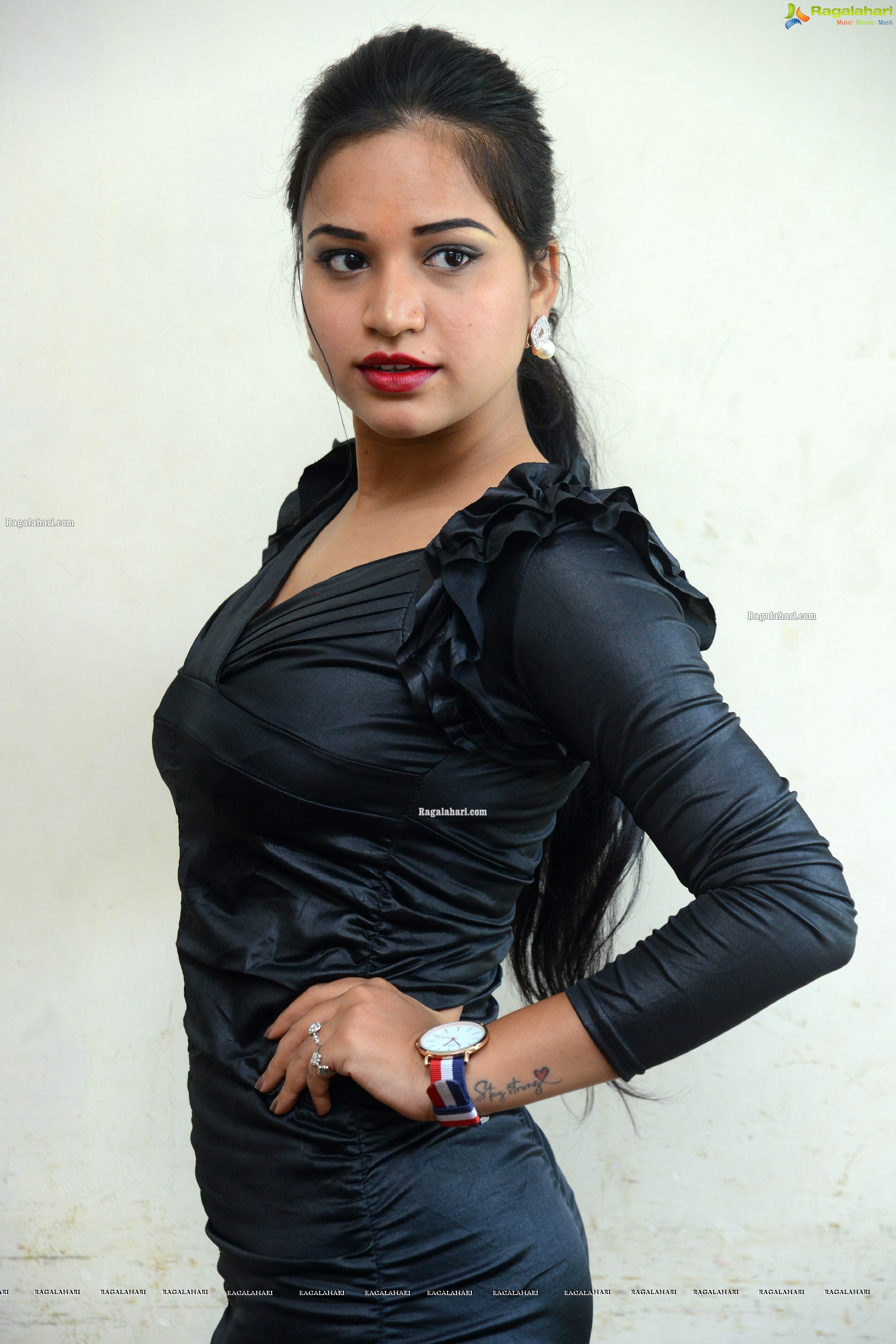 Jyoti Singh at Aathadevvadu Movie Opening, HD Gallery