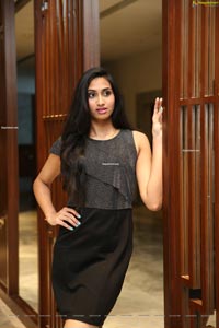 Laya Jupally at Hi-life Pop-Up Exhibition Curtain Raiser