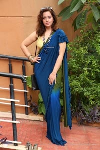 Madhavi Narula at Silk and Cotton Fab of India