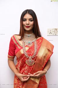 Neha Gupta at Kothari Diamond & Gold Jewellery Exhibition