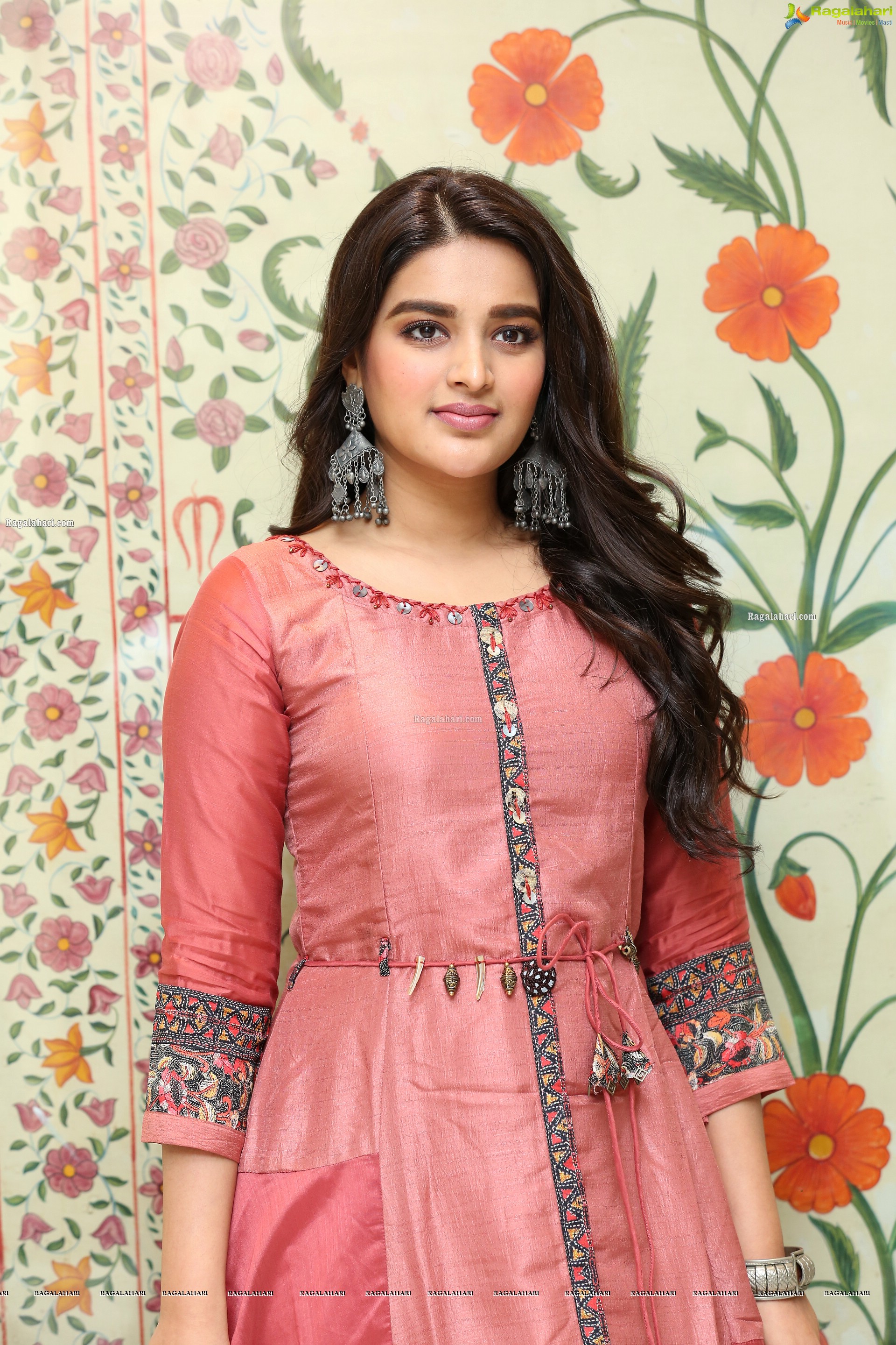 Nidhhi Agerwal at Kakatiya Fabrics 19 Teen Launch, HD Photo Gallery