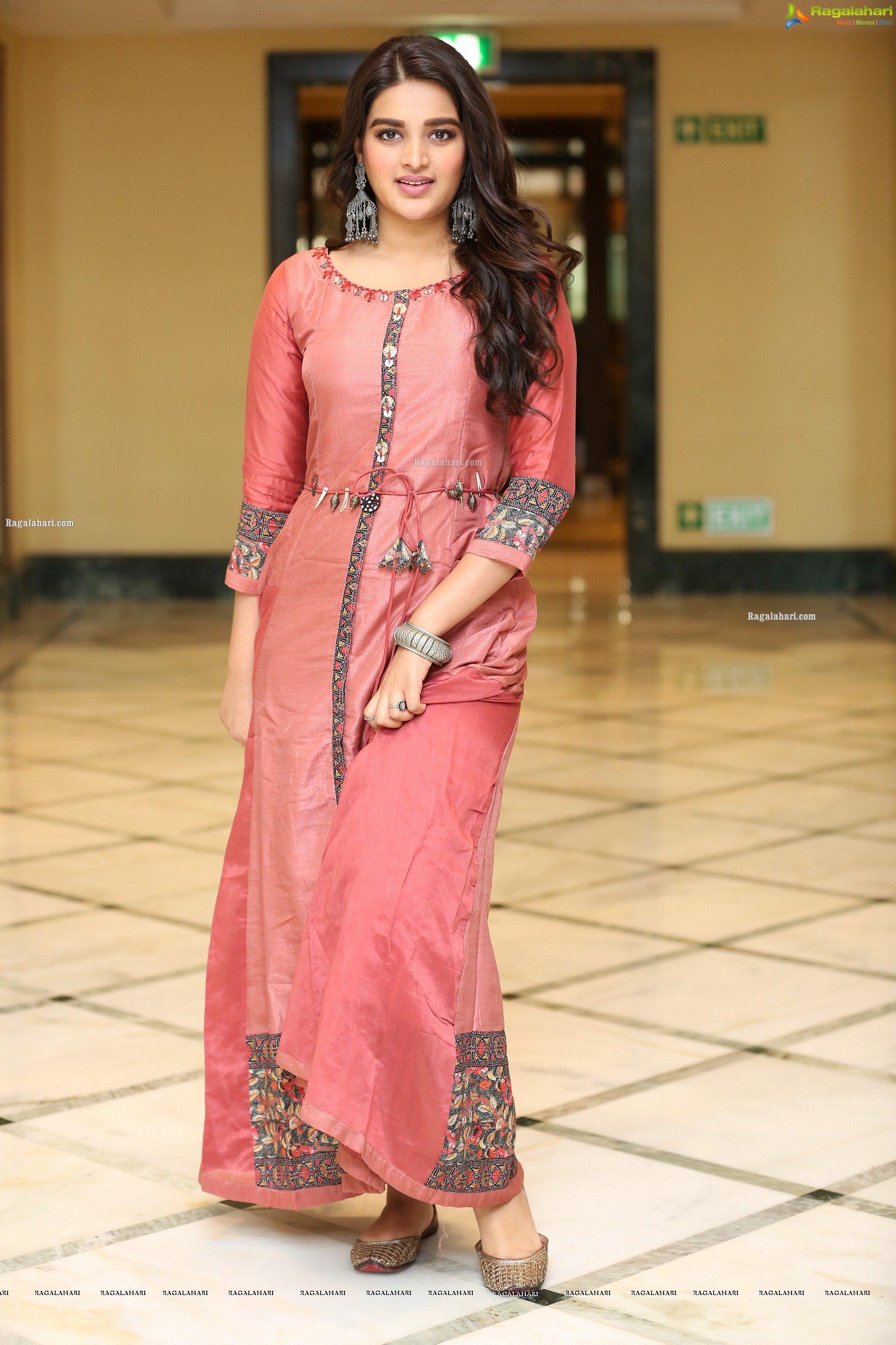 Nidhhi Agerwal at Kakatiya Fabrics 19 Teen Launch, HD Photo Gallery