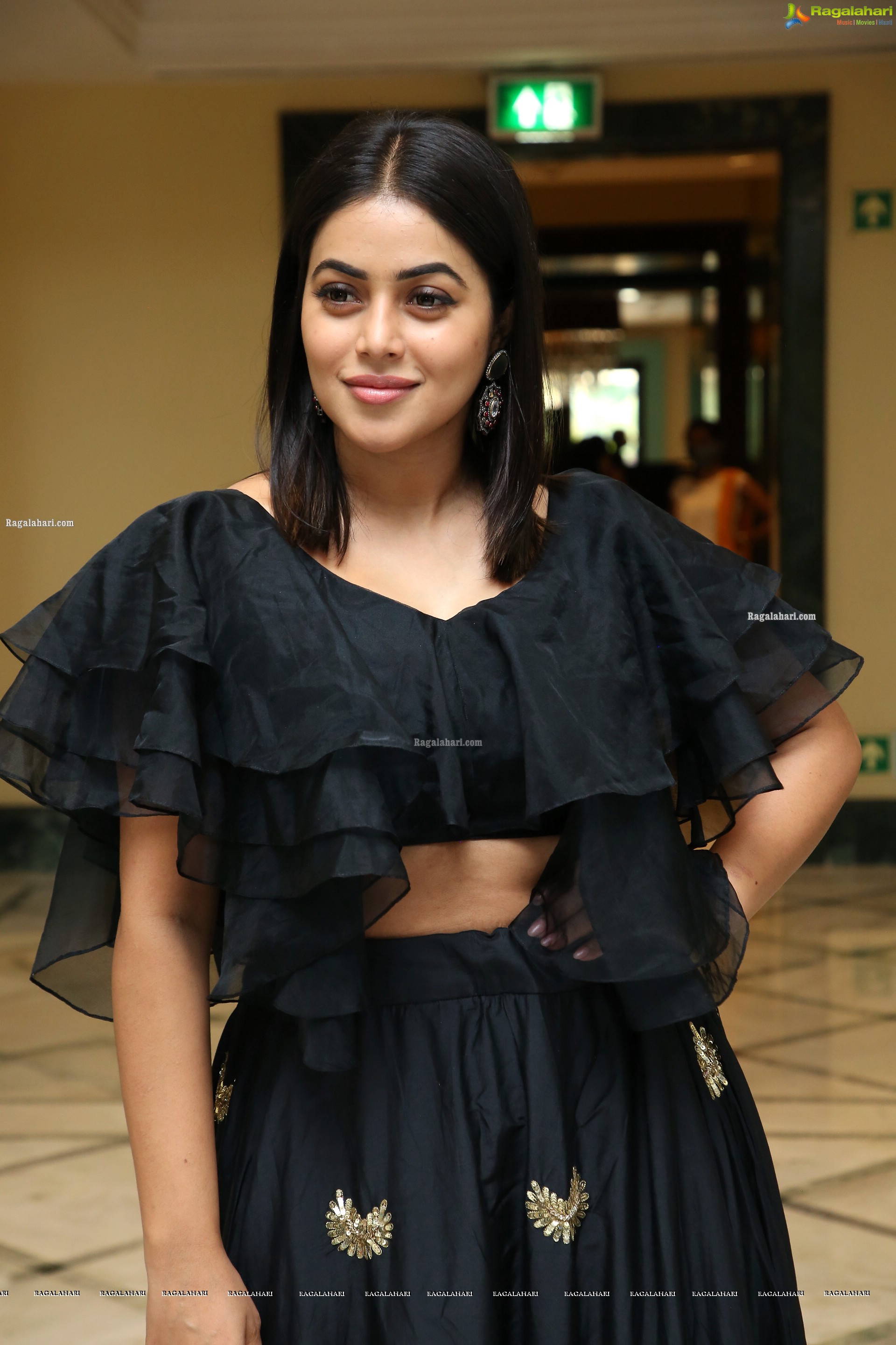 Poorna at Kakatiya Fabrics 19 Teen Launch, HD Photo Gallery