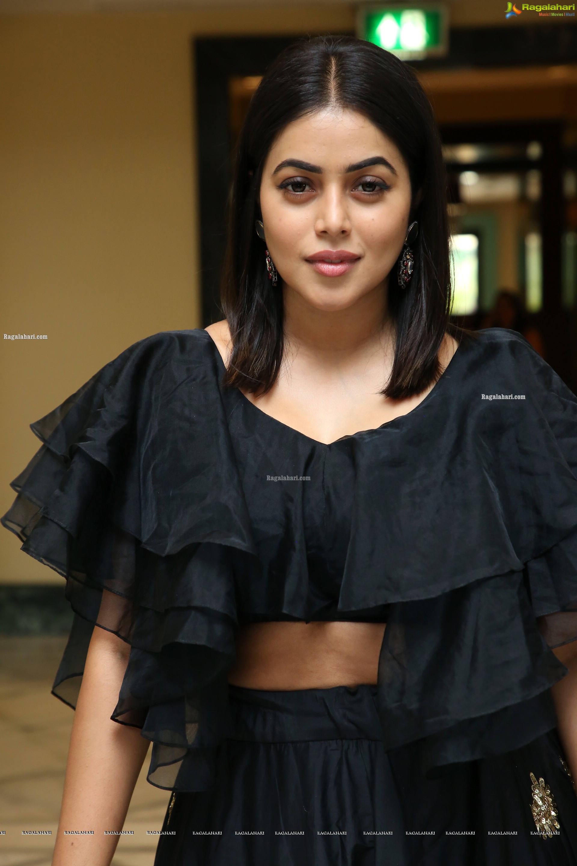 Poorna at Kakatiya Fabrics 19 Teen Launch, HD Photo Gallery