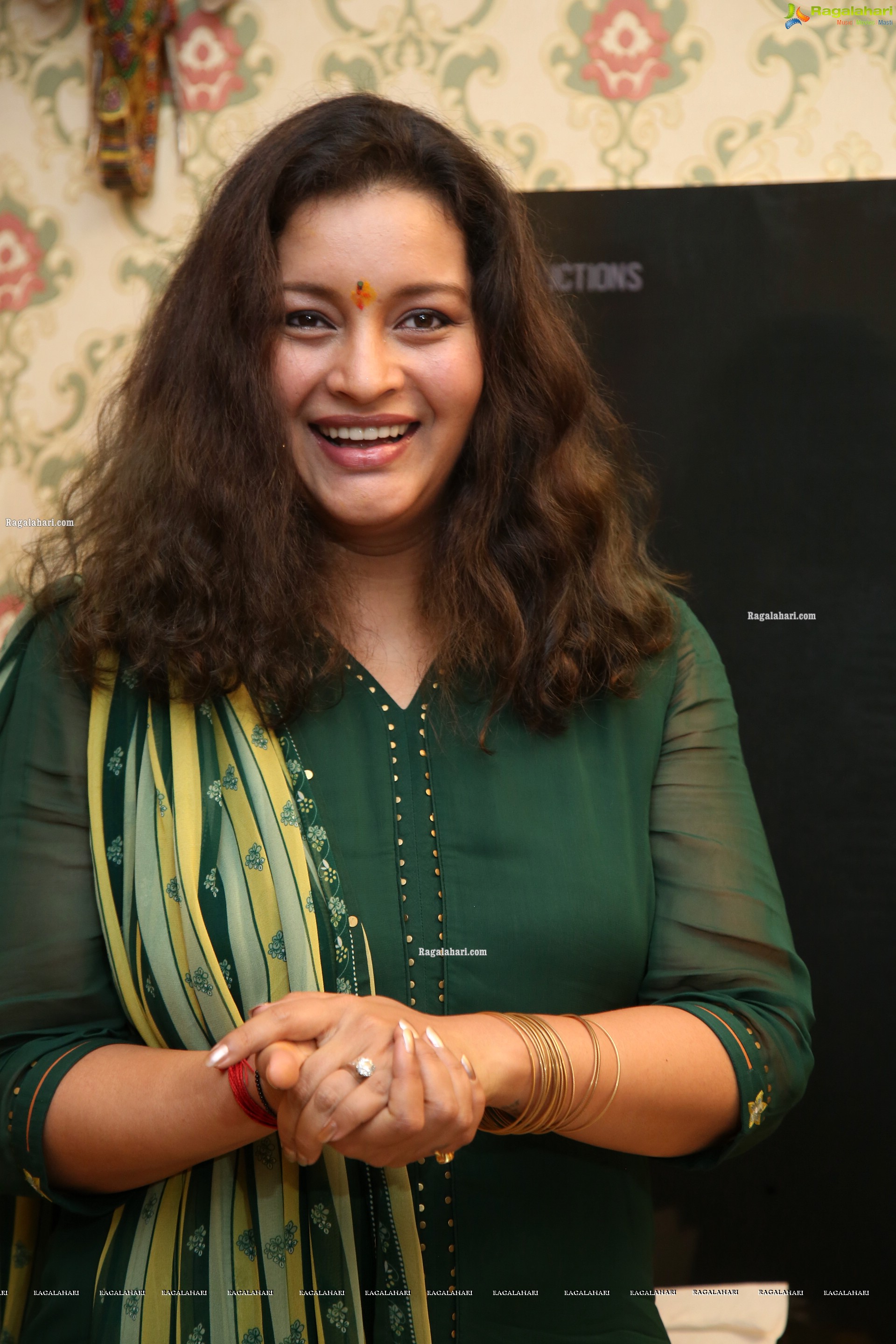 Renu Desai at Aadya Movie Opening, HD Gallery