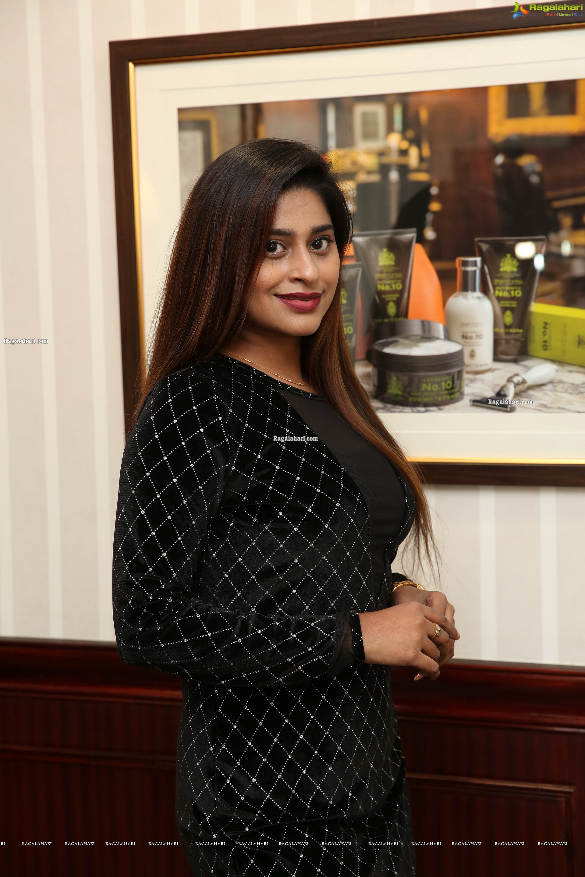 Shravani Varma at Truefitt & Hill Luxury Salon Launch and Fashion Showcase, HD Gallery