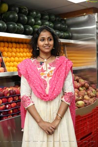 Smita at Pure O Natural outlet Opening