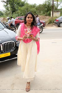 Smita at Pure O Natural outlet Opening