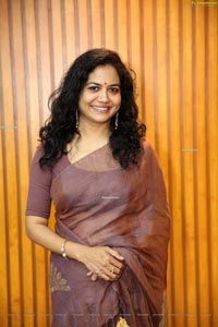 Sunitha at Chitra Virtual Live in Concert Curtain Raiser