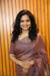 Sunitha at Chitra Virtual Live in Concert Curtain Raiser