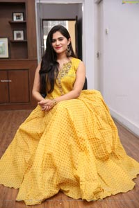 Tara Chowdary at Sutraa Select Grand Curtain Raiser