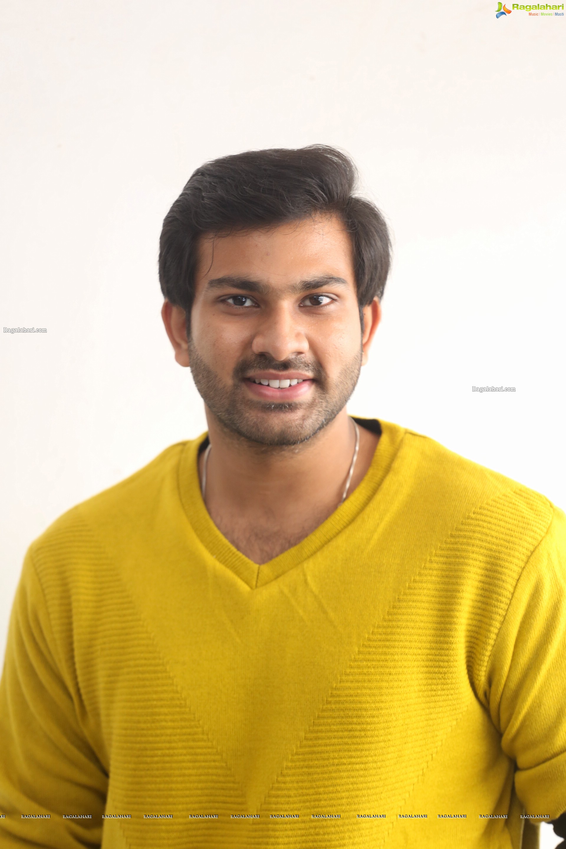 Vishwa Karthikeya at Kalaposhakulu Teaser Launch, HD Gallery