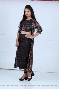 Preyasi Jiggar in Black Printed Crop Top With Palazzo