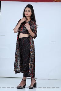 Preyasi Jiggar in Black Printed Crop Top With Palazzo