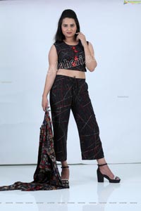 Preyasi Jiggar in Black Printed Crop Top With Palazzo