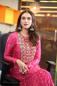 Aditi Rao Hydari at Maha Samudram Movie Interview