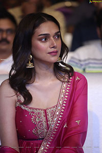 Aditi Rao Hydari at Maha Samudram Movie Pre-Release Event