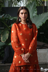 Aditi Rao Hydari at Maha Samudram Movie Press Meet